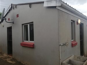 2 Bed House in Lamontville