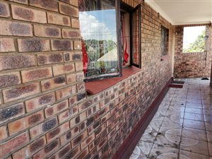 1023 m² Commercial space in Isipingo Rail
