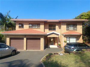 4 Bed Townhouse in Illovo Beach