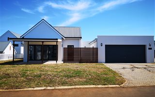 3 Bedroom House in Emberton Estate