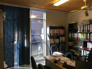 78 m² Commercial space in Amanzimtoti