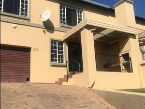 3 Bed Duplex in La Montagne