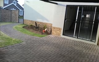4 Bedroom Apartment in Bartlett
