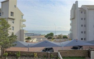 3 Bedroom Apartment in Waves Edge