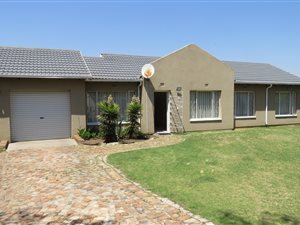 3 Bed House in Brackendowns