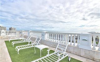 2 Bedroom Apartment in Three Anchor Bay