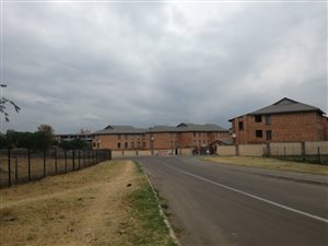 2 Bedroom Apartment in Halfway House