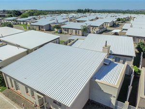 3 Bed Townhouse in Waterval East