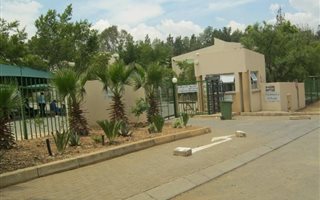 0.5 Bedroom Apartment in Glen Austin