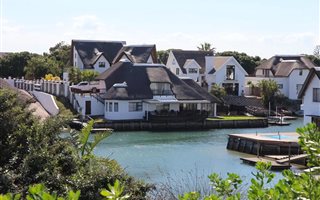 5 Bedroom House in St Francis Bay Canals