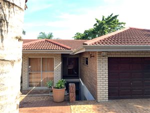 8 Bed House in Panorama