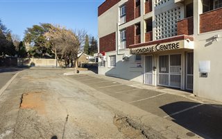 1.5 Bedroom Apartment in Illiondale
