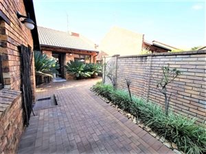 3 Bed Townhouse in Allen Grove