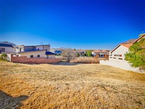 982 m² Land available in Kyalami Gardens