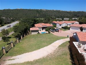 566 m² Land available in Schoongezicht