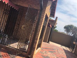 3 Bed House in Mabopane