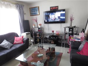 2 Bed Apartment in Newlands East