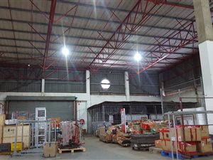 1205 m² Industrial space in Briardene