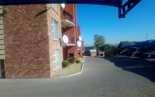 2 Bedroom Apartment in Halfway House