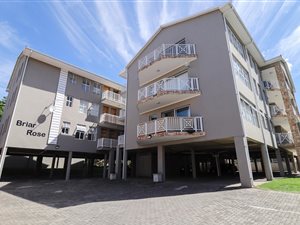 3 Bed Apartment in West Hill