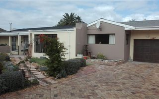 3 Bedroom House in Milnerton Central