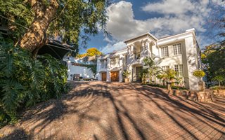 4 Bedroom House in Baileys Muckleneuk