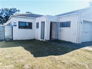 3 Bed House in Retreat
