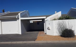 3 Bedroom House in Waves Edge