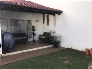 3 Bed Townhouse in Willow Park Manor
