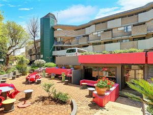 1 Bed Apartment in The Gardens