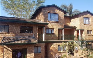 3 Bedroom Flat in Chase Valley
