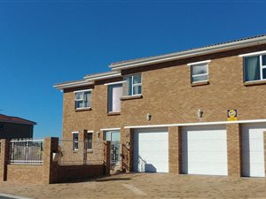 7 Bed House in Rouxville