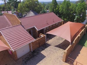 3 Bed House in Constantia Park