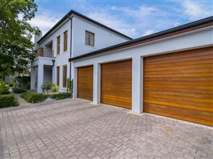 5 Bed House in Mostertsdrift