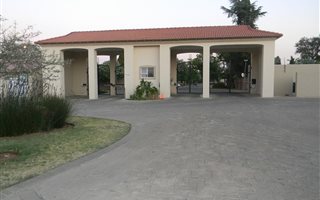 1 Bedroom Apartment in Morehill
