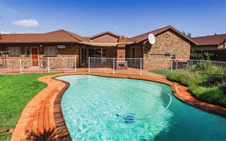 3 Bedroom House in Royldene