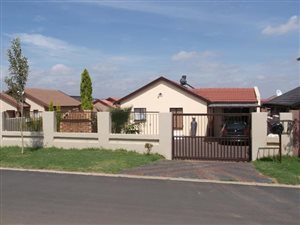 3 Bedroom House in Birch Acres