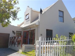3 Bedroom House in Onrus