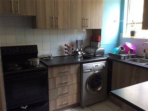2.5 Bed Apartment in Bedford Gardens