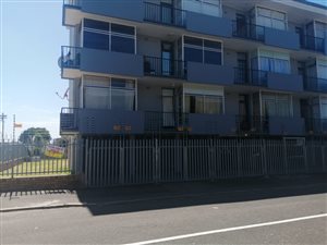 2 Bed Apartment in Parow Valley