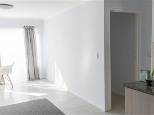 2 Bed Flat in Nuutgevonden