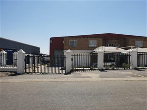 1200 m² Industrial space in Spartan