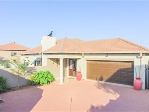 3 Bedroom House in Thatchfield