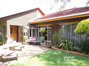 5 Bedroom House in Falcon Ridge
