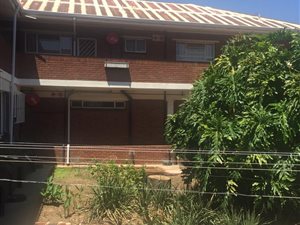 1.5 Bed Apartment in Rosettenville