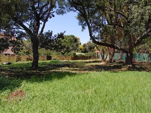 1500 m² Land available in Oaklands