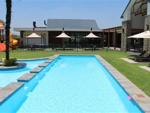 3 Bedroom Apartment in Olivedale