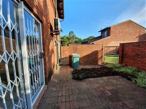 3 Bed Duplex in Arboretum