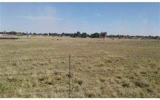 2.1 ha Land available in Homelands