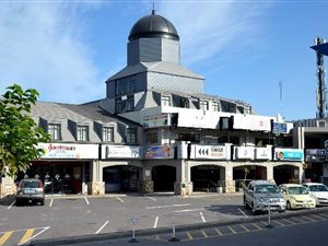 470 m² Retail Space in Sunninghill